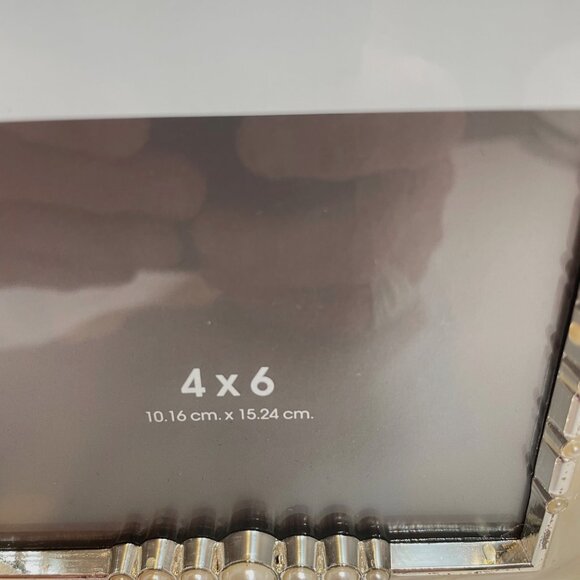 JCPenney Home Collection Pearl & Silver 4x6 Photo Album With Frame Cover - Picture 3 of 9